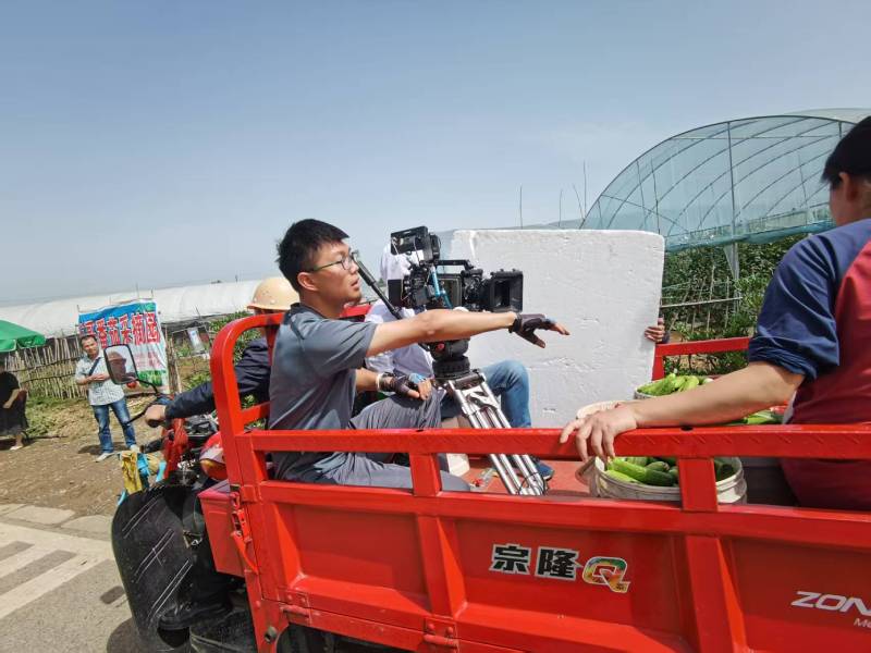 电商爆款背后的推手：昆明产品视频拍摄公司精准捕捉卖点痛点